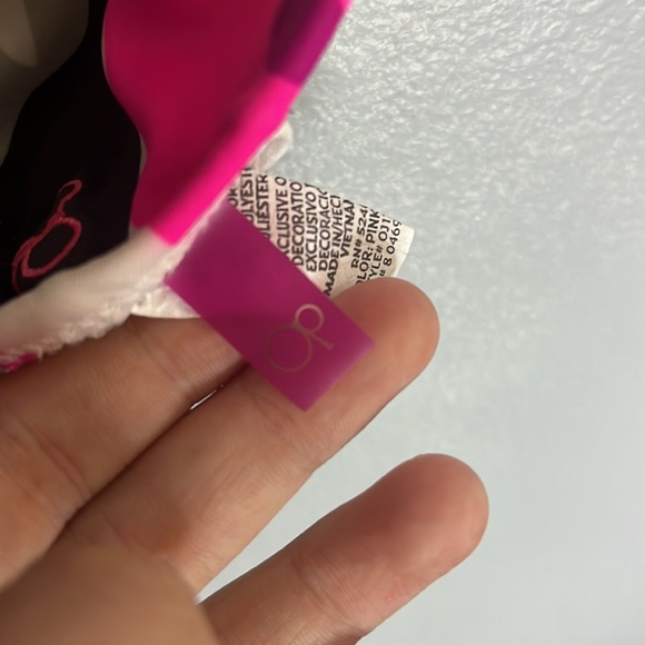 Bikini top! - Picture 4 of 4